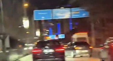 Elazığ'da, makas atan araç kamerada