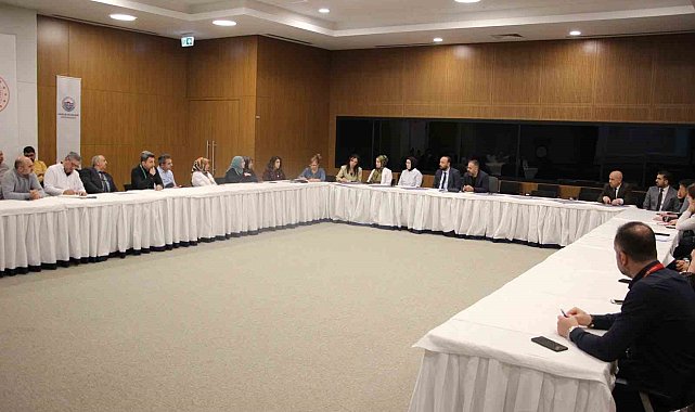 Fethi Sekin Şehir Hastanesi'nde çalışanların memnuniyeti ele alındı