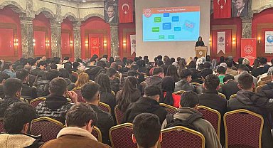 Fırat Üniversitesi öğrencilerine kadına yönelik şiddetle mücadele eğitimi