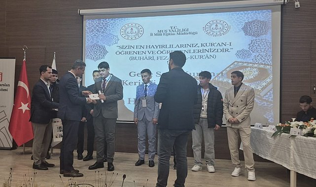 Kur'an-ı Kerim'i güzel okuma yarışmasında bölge birincisi Elazığ'dan