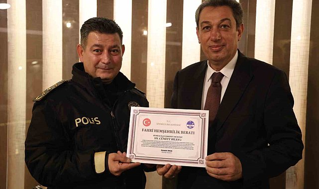 Sivrice Emniyet Müdürü Bilen'e fahri hemşerilik ve üstün başarı belgesi