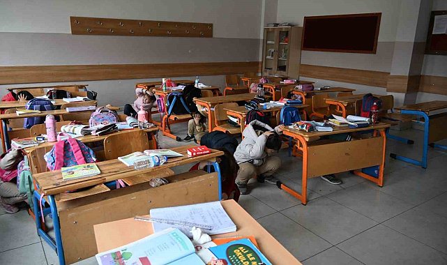 Elazığ'da öğrencilere afet bilinci aşılandı