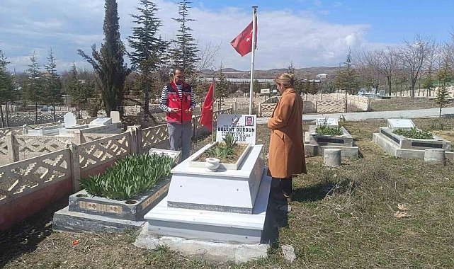 Elazığ'da şehit kabirleri ziyaret edildi