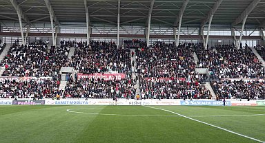 Elazığspor, şehirde bayrak seferberliği başlattı