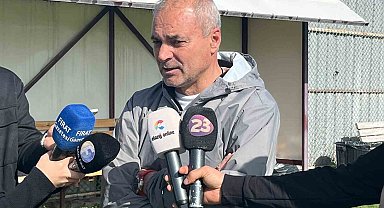 Elazığspor Teknik Direktörü Erkan Sözeri: "Elazığspor rakip seçmez, çıkar oyununu oynar"