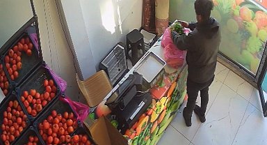 Kasada kimse yokken parasını bırakan müşteriye esnaftan teşekkür