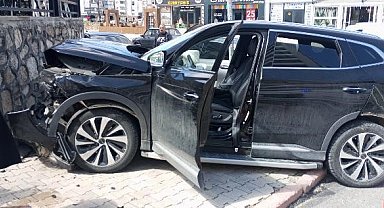 Elazığ'da trafik kazası: 3 yaralı
