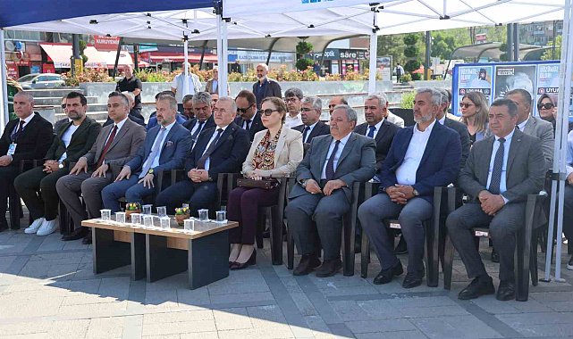 Elazığ'da "Hayat Boyu Öğrenme Şenliği" yoğun katılımla başladı