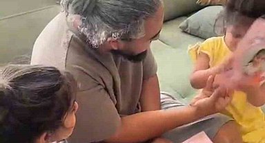 Karneleri karıştıran babanın ikiz kızlarıyla olan diyaloğu kamerada